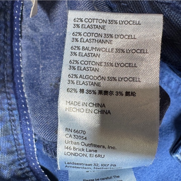 Anthropologie Pilcro The Wanderer Blue Black Floral Cargo Distressed Pants 31P - Picture 5 of 17